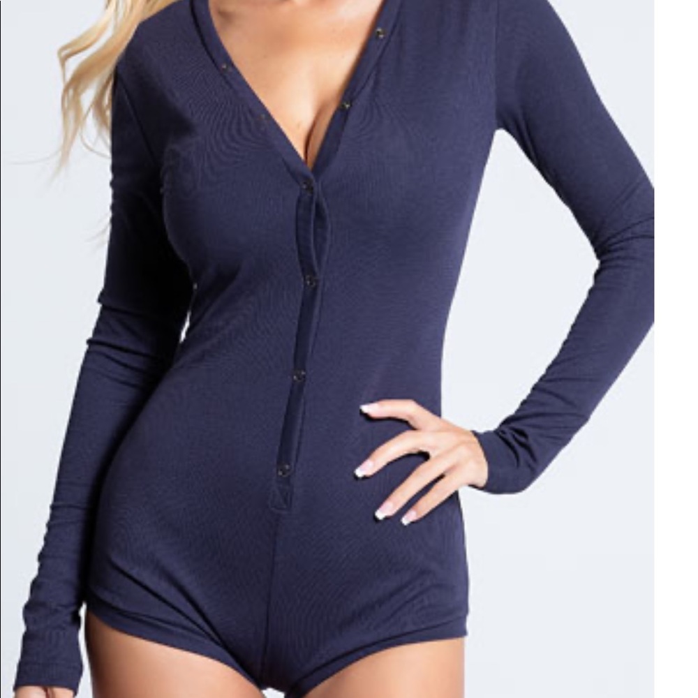 🔥🔥HOST PIC🔥🔥 Cozy and Comfy Sweater Bodysuit